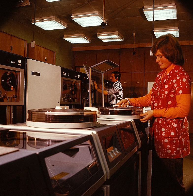 IBM 350 hard drive