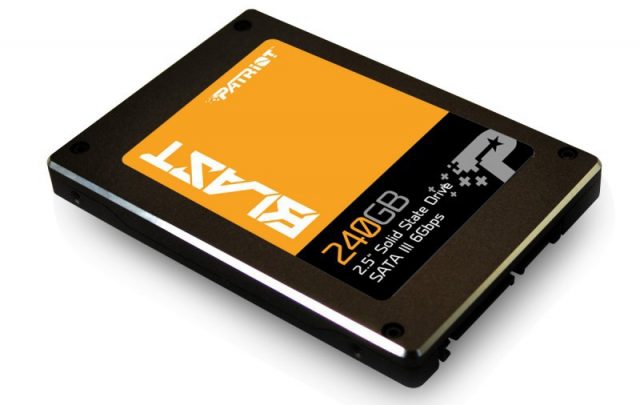 Patriot Blast 240GB SSD 01