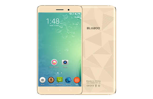 Smart telefon BluBoo Maya