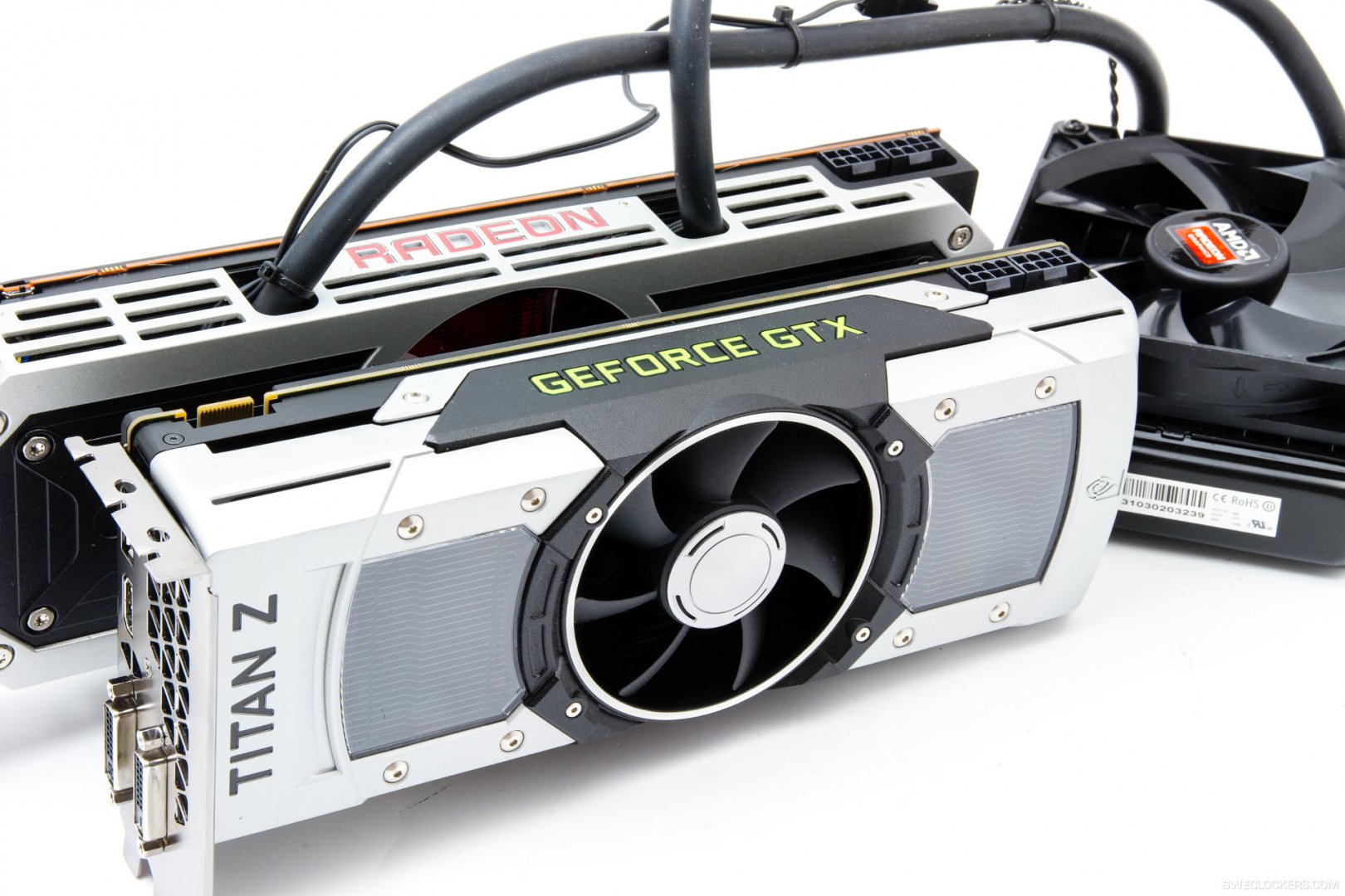 Geforce_titan_z-12-Radeon Geforce_titan_z-12-Radeon