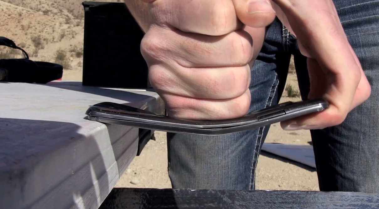 LG G Flex bending