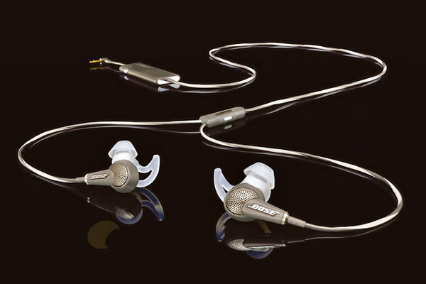 luksuz-hi-tech-bose-quiet-comfort-20-slusalice (06) (1)